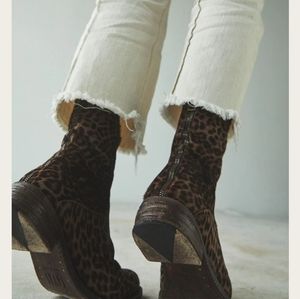 SAVAS Cheetah Boots Size 41